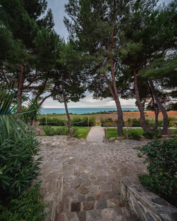 טרביסאצ'ה Masseria Agriturismo Torre Di Albidona מראה חיצוני תמונה