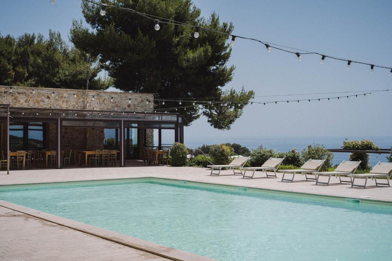 טרביסאצ'ה Masseria Agriturismo Torre Di Albidona מראה חיצוני תמונה