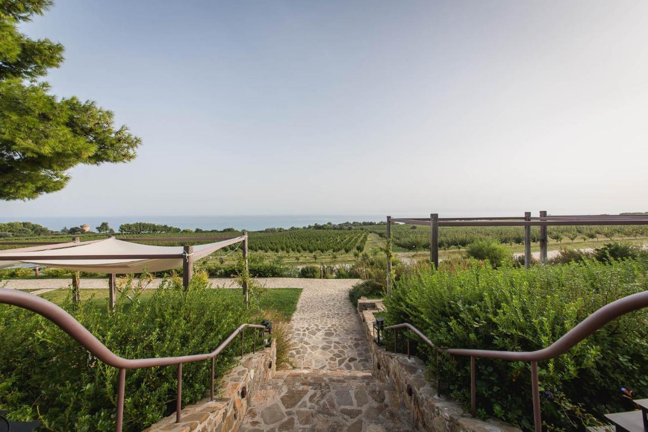 טרביסאצ'ה Masseria Agriturismo Torre Di Albidona מראה חיצוני תמונה