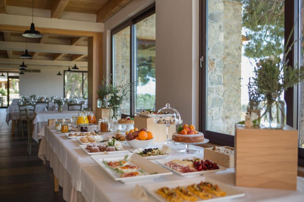טרביסאצ'ה Masseria Agriturismo Torre Di Albidona מראה חיצוני תמונה