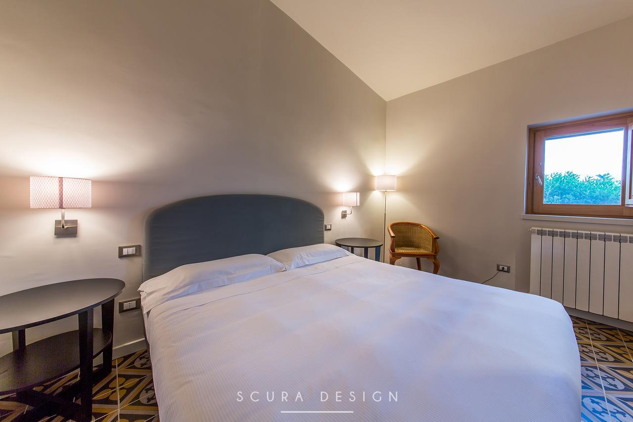 טרביסאצ'ה Masseria Agriturismo Torre Di Albidona מראה חיצוני תמונה